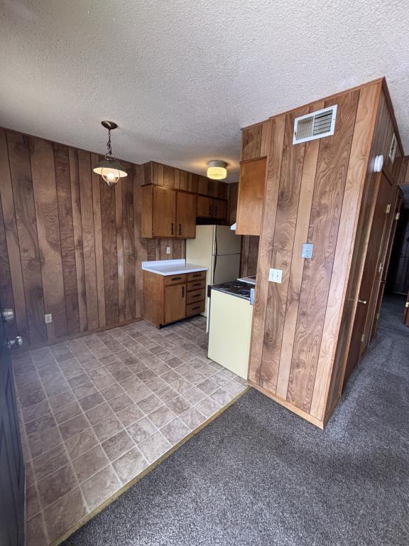 801 E Main St - Photo 5 of 26