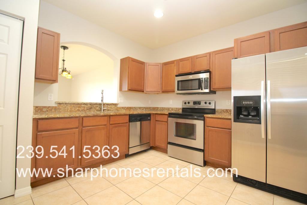 2404 Laurentina Ln - Photo 3 of 19