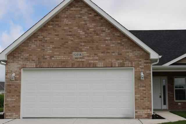 520 Carriage Ct - Photo 2 of 13