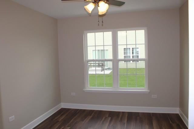 520 Carriage Ct - Photo 7 of 13