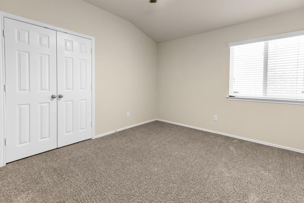 9600 Rogano Ct - Photo 4 of 15