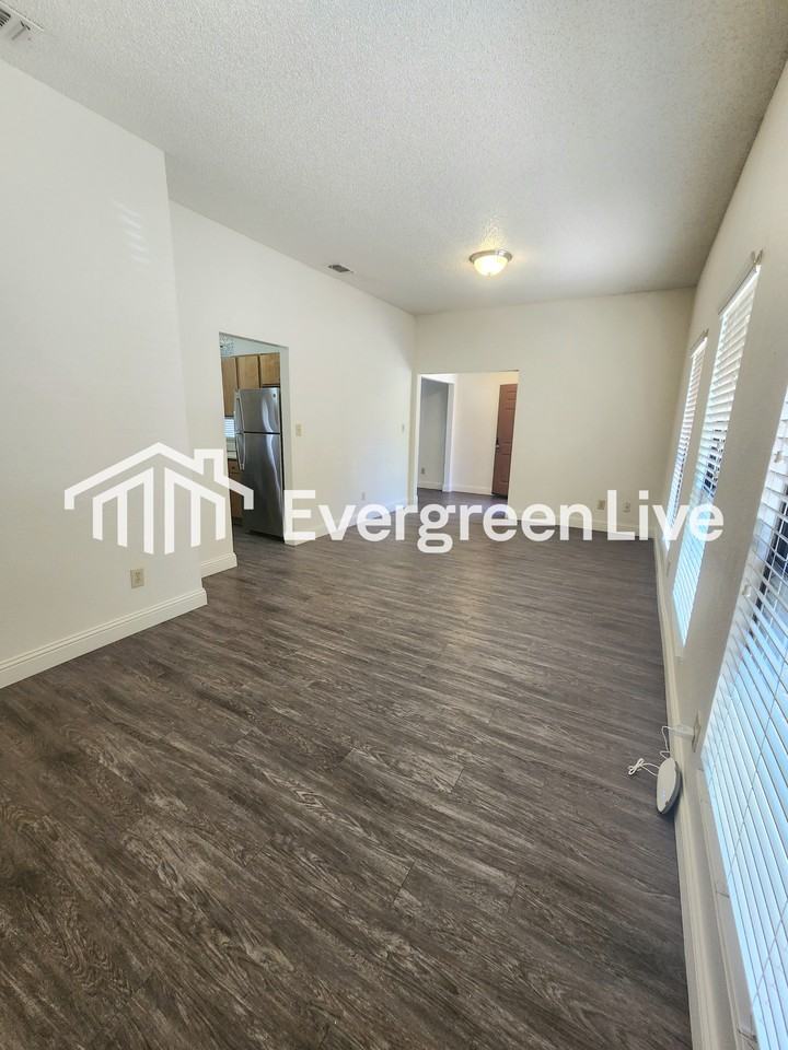 1321 Pueblo Loop - Photo 4 of 19