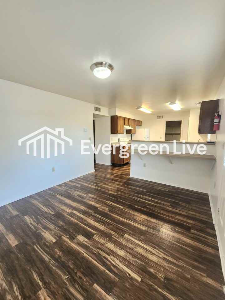 105 Buccaneer Loop - Photo 7 of 26
