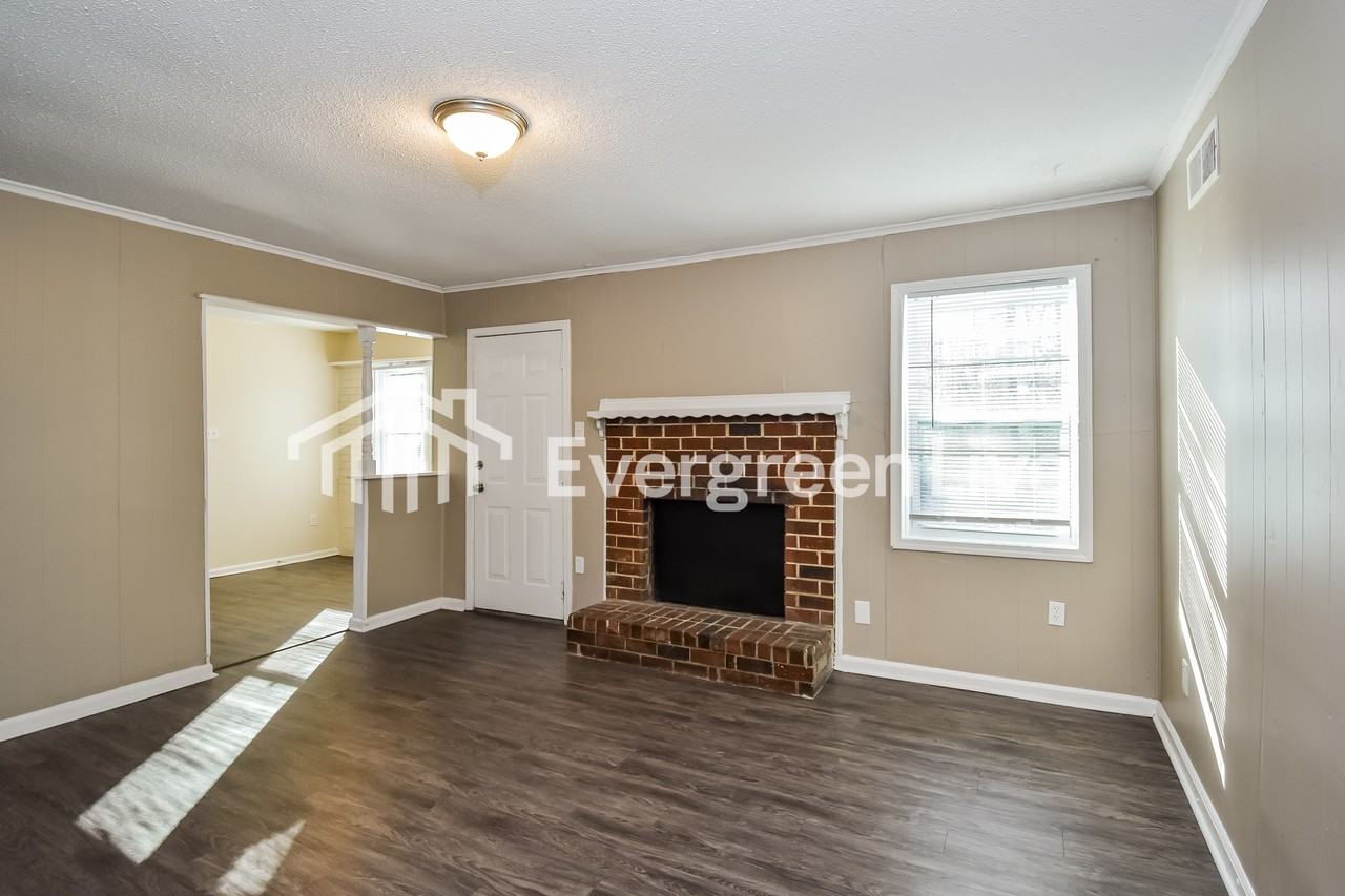 3061 Morningview Dr - Photo 5 of 15