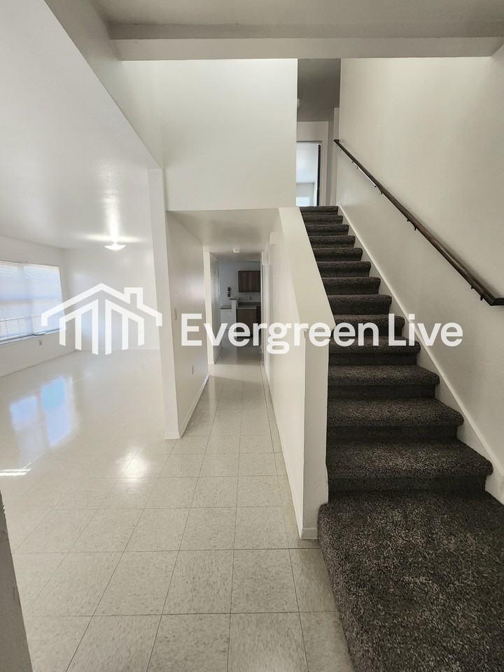4341 Lew Wallace Dr - Photo 2 of 26