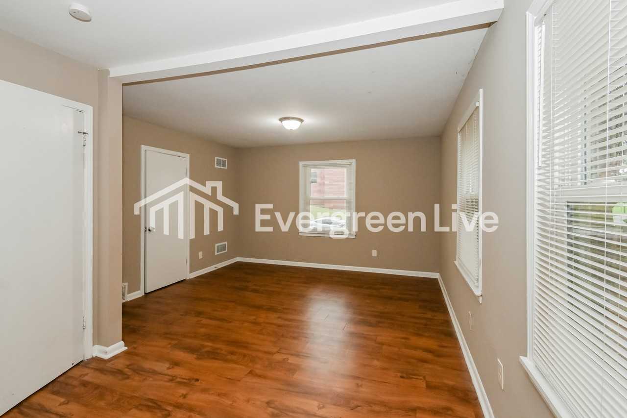 3110 Ladbrook Rd - Photo 7 of 16