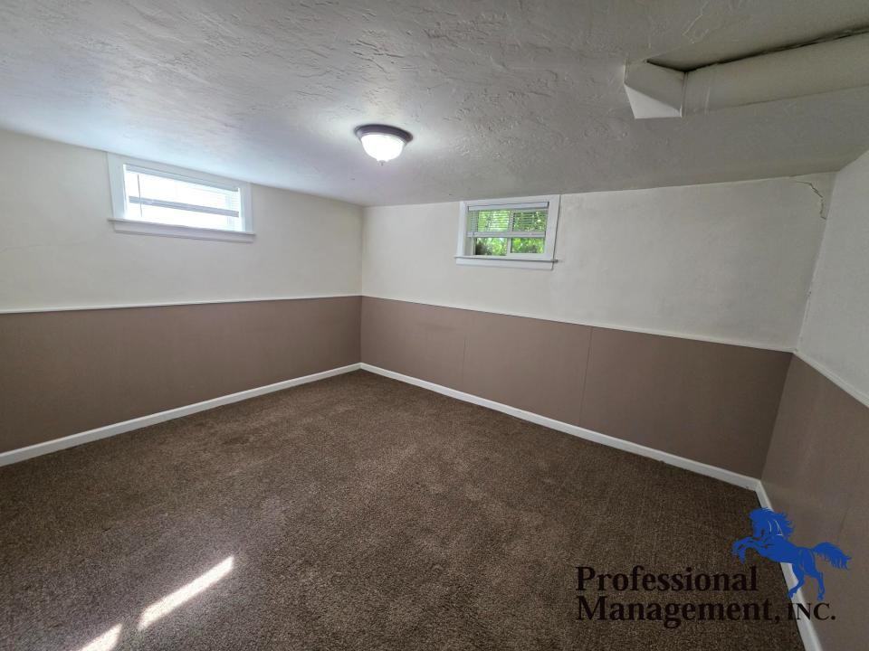 106 Alderson Ave - Photo 5 of 7