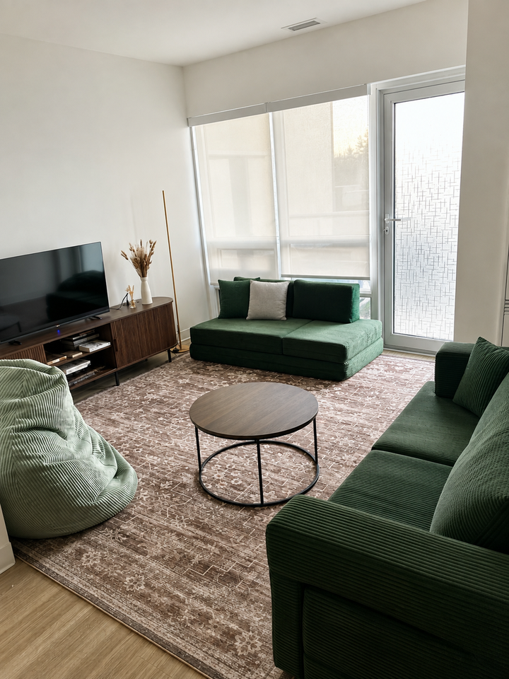 155 King Street North - Photo 2 of 5