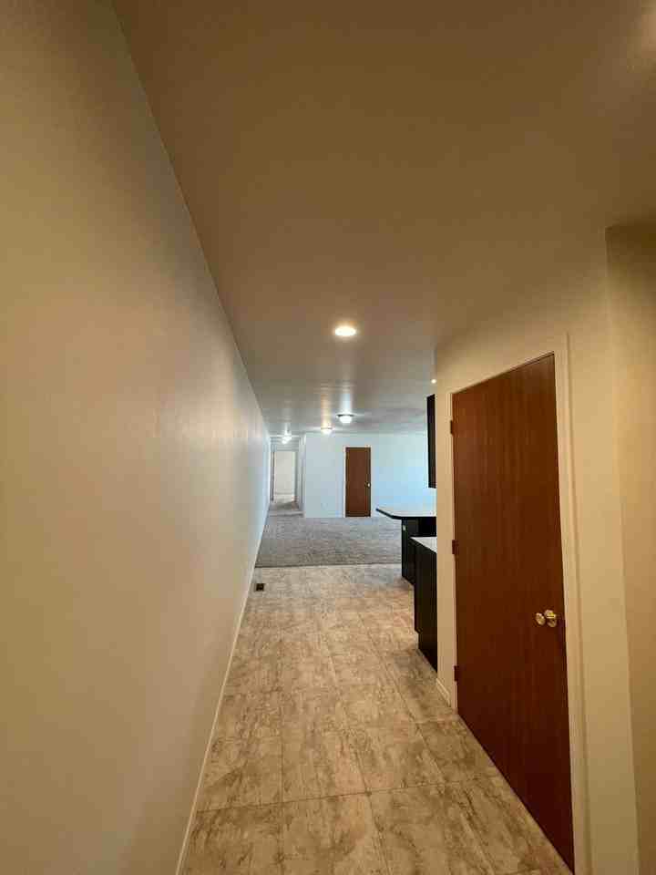 1649 W Pheasant St - Photo 7 of 24