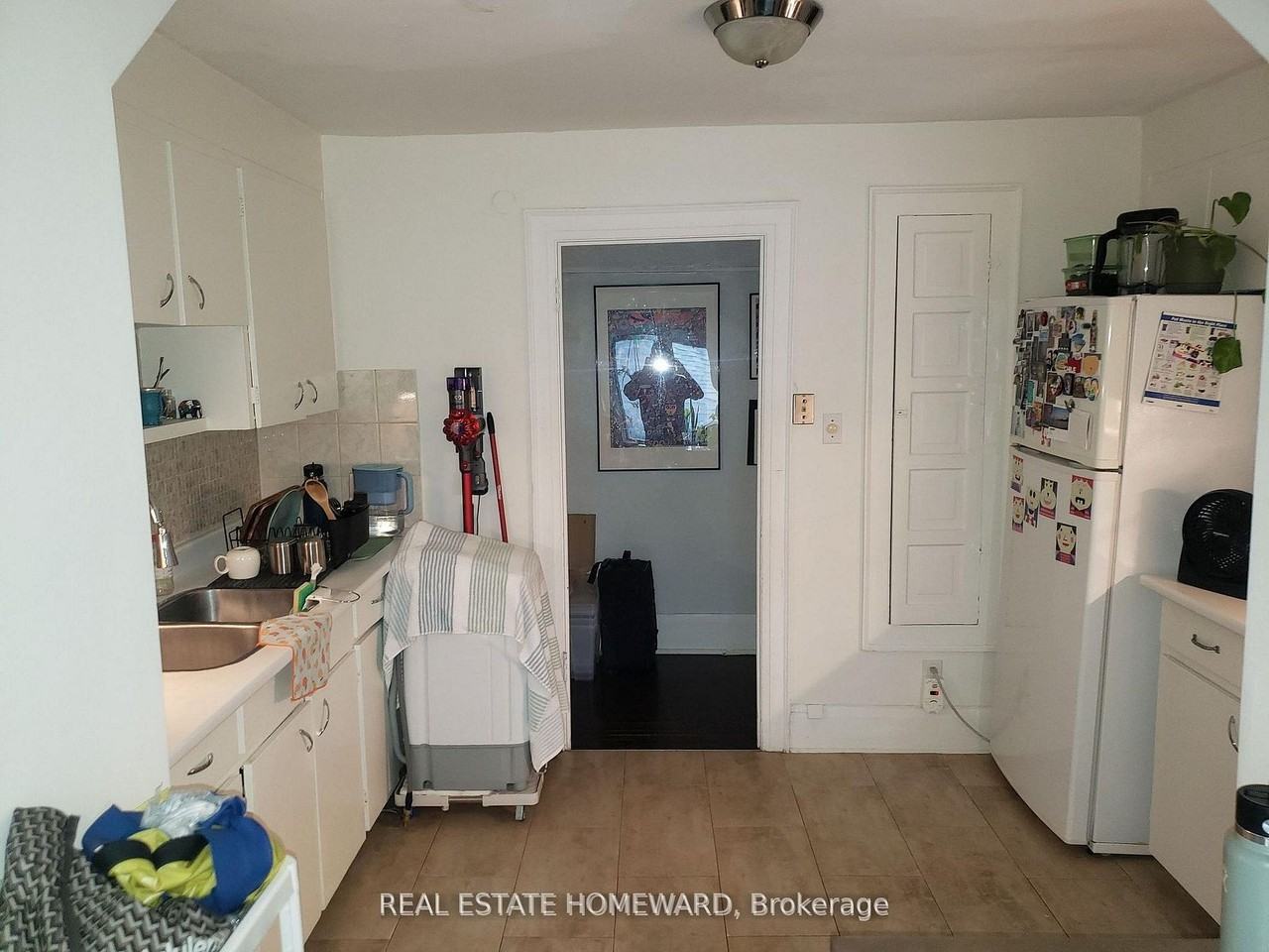 435 Parkside Drive - Photo 6 of 12