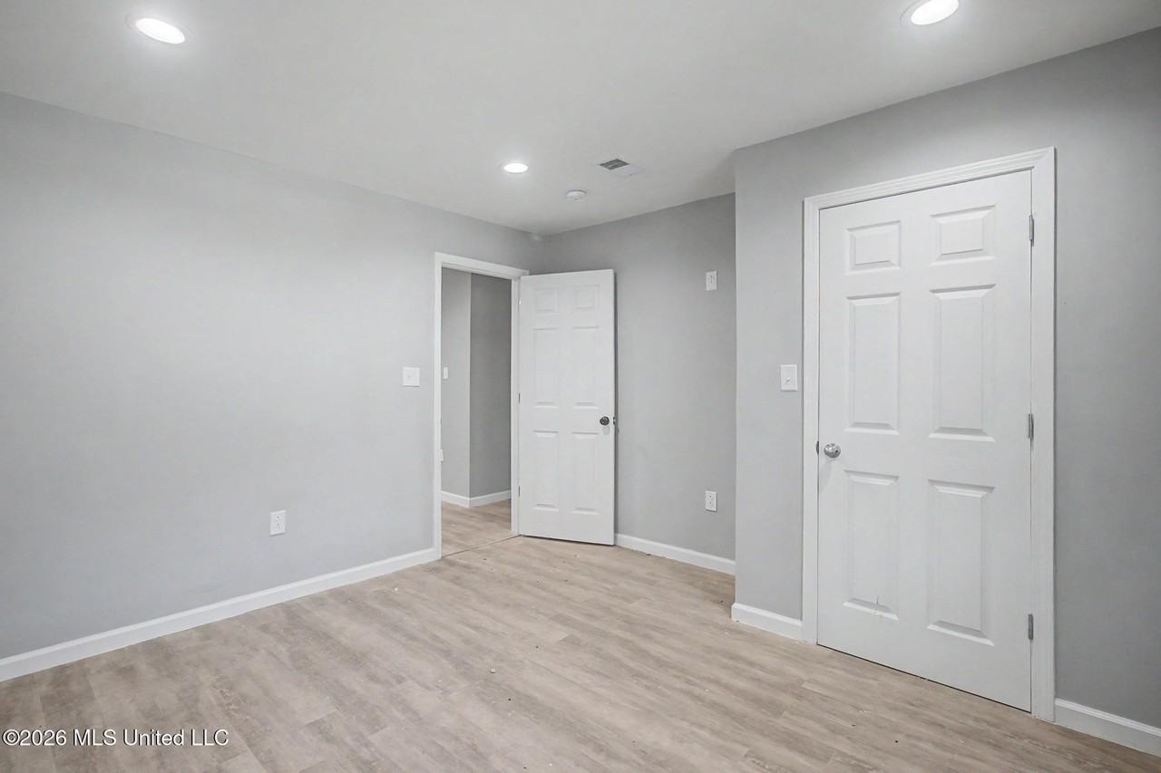9424 Daisy Vestry Rd - Photo 7 of 13