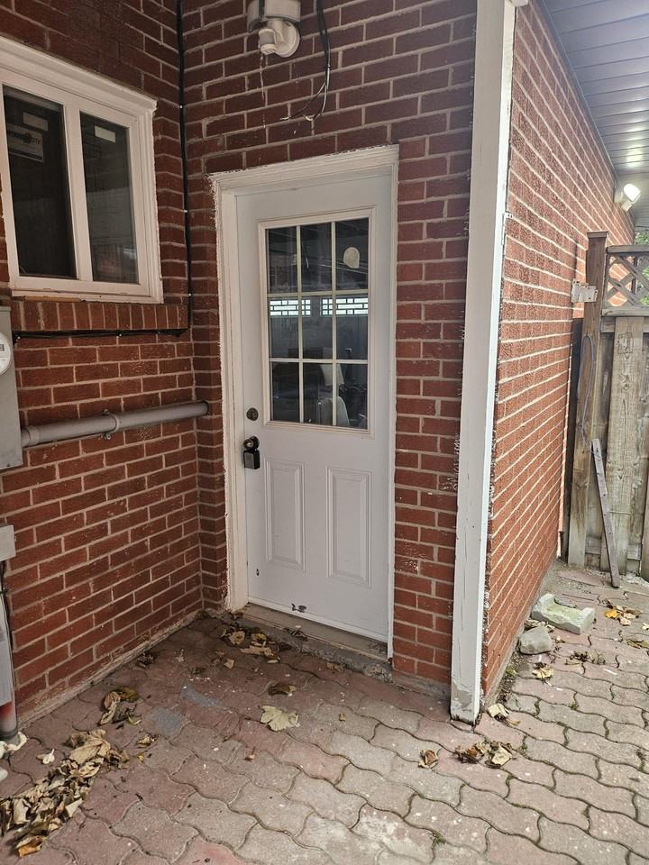 730 Sheppard Ave #BS - Photo 4 of 12