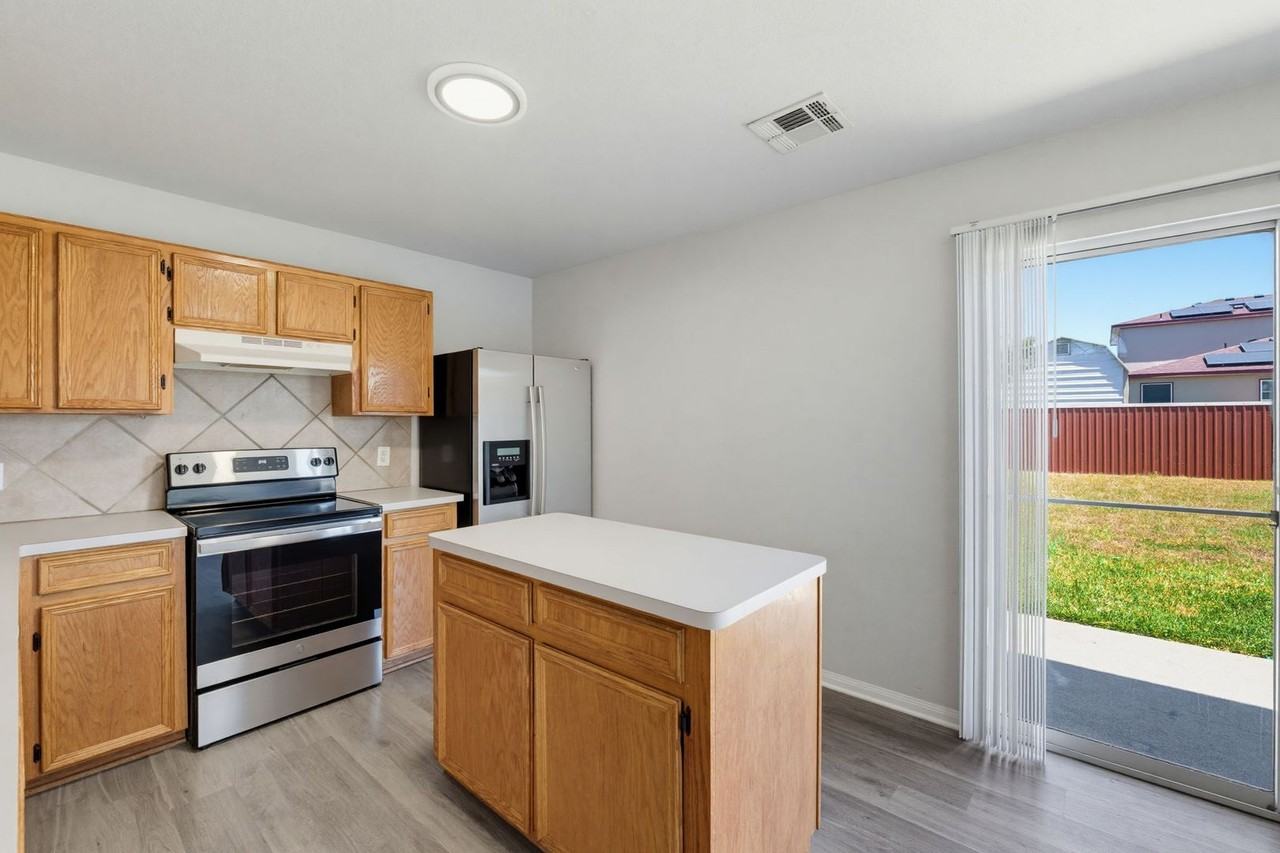 5518 Orts Dr - Photo 4 of 19