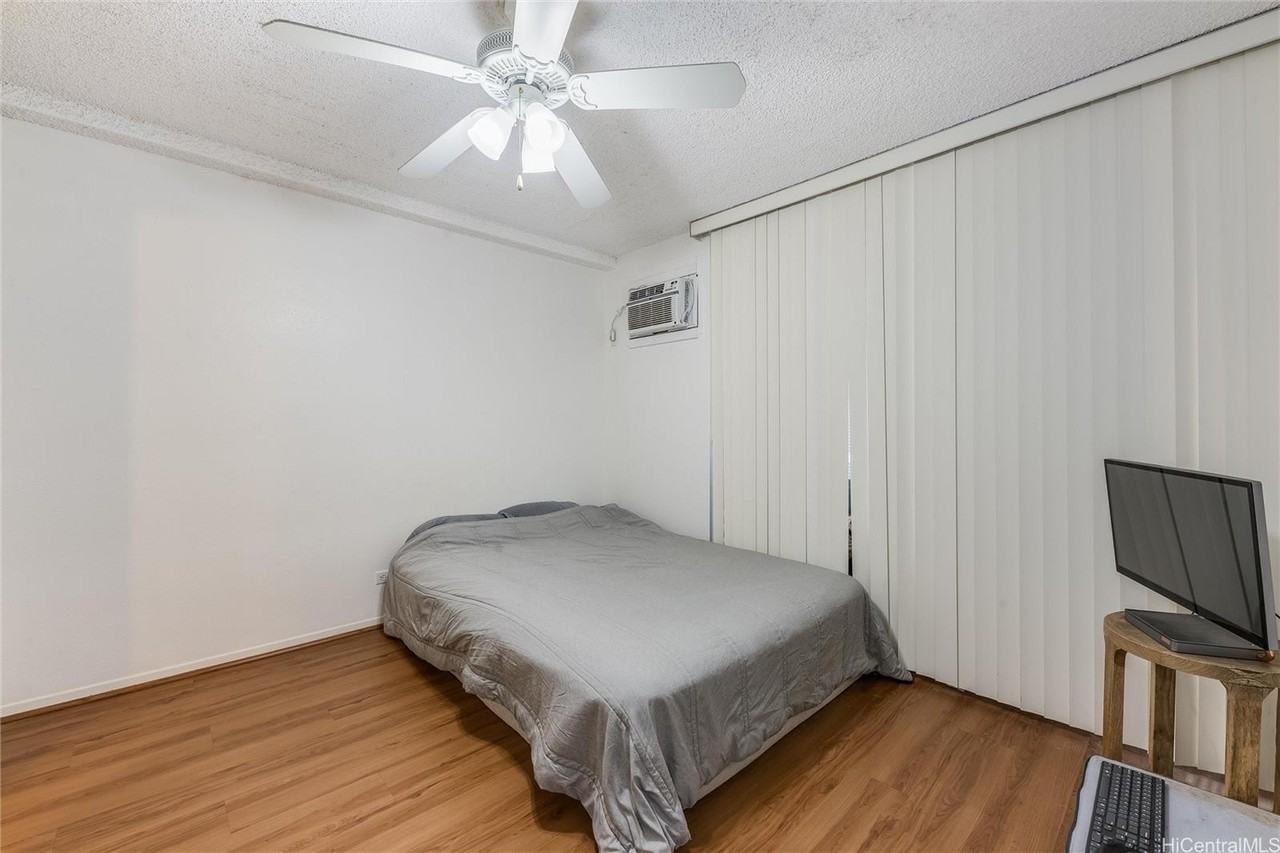 1617 Clark St #203 - Photo 5 of 21