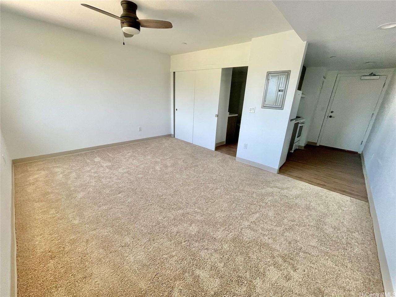 216 Olive Ave #407 - Photo 5 of 10