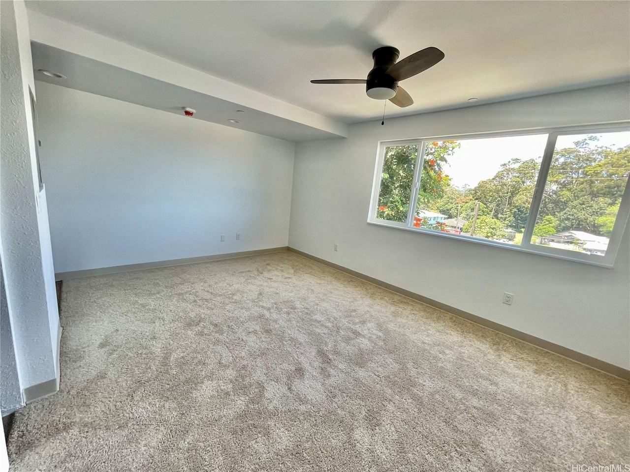 216 Olive Ave #407 - Photo 6 of 10