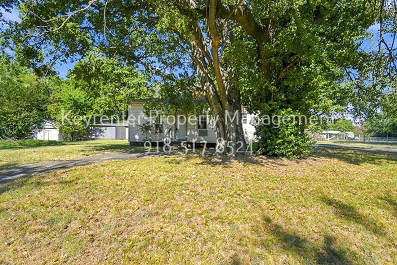 707 N Gertrude Ave - Photo 2 of 23