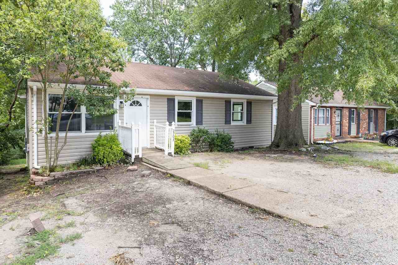 2703 Boston St - Photo 2 of 23