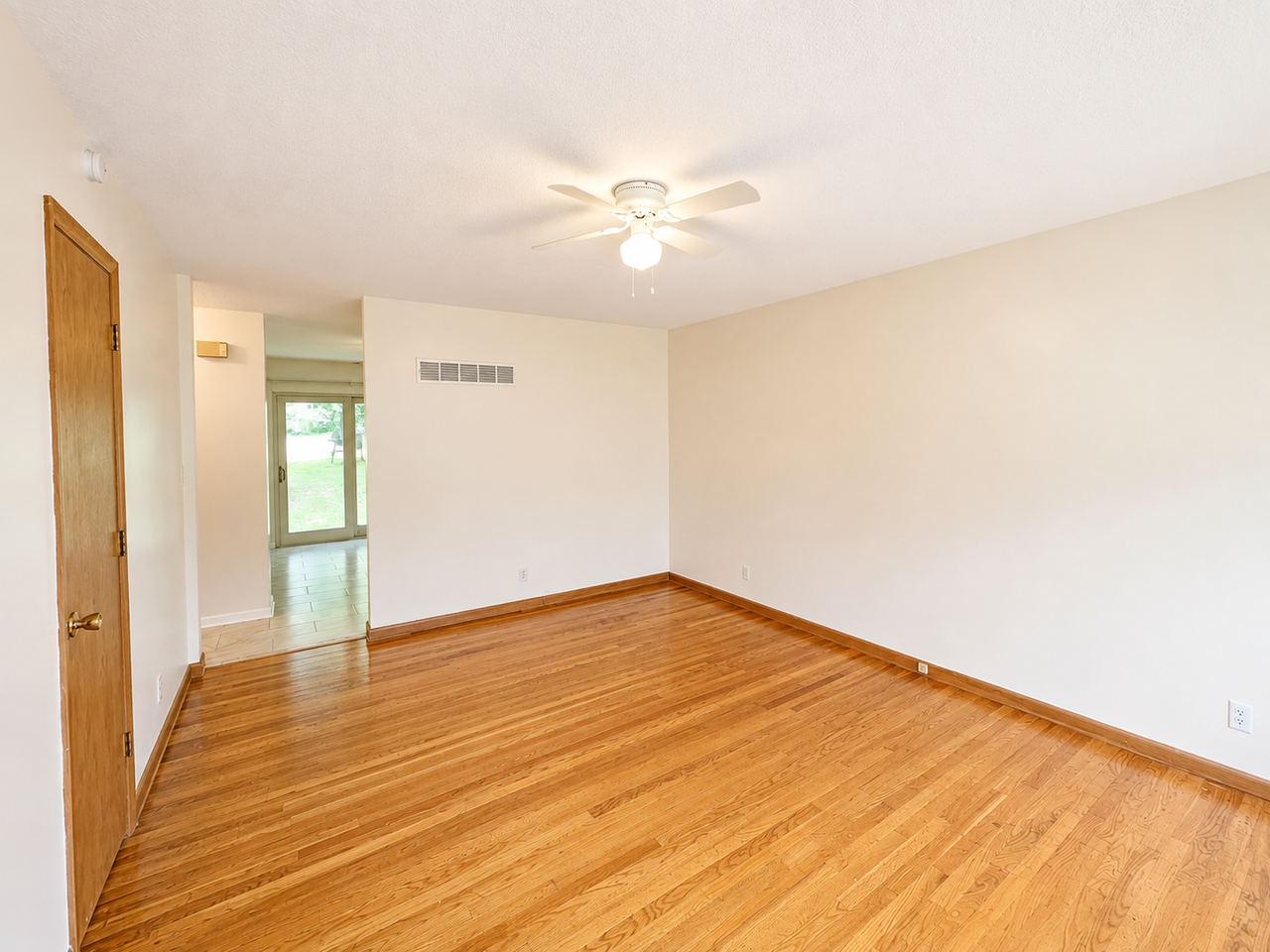 1206 N Cottage St - Photo 3 of 13