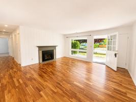 featured image of 10424 Ne 17th St
