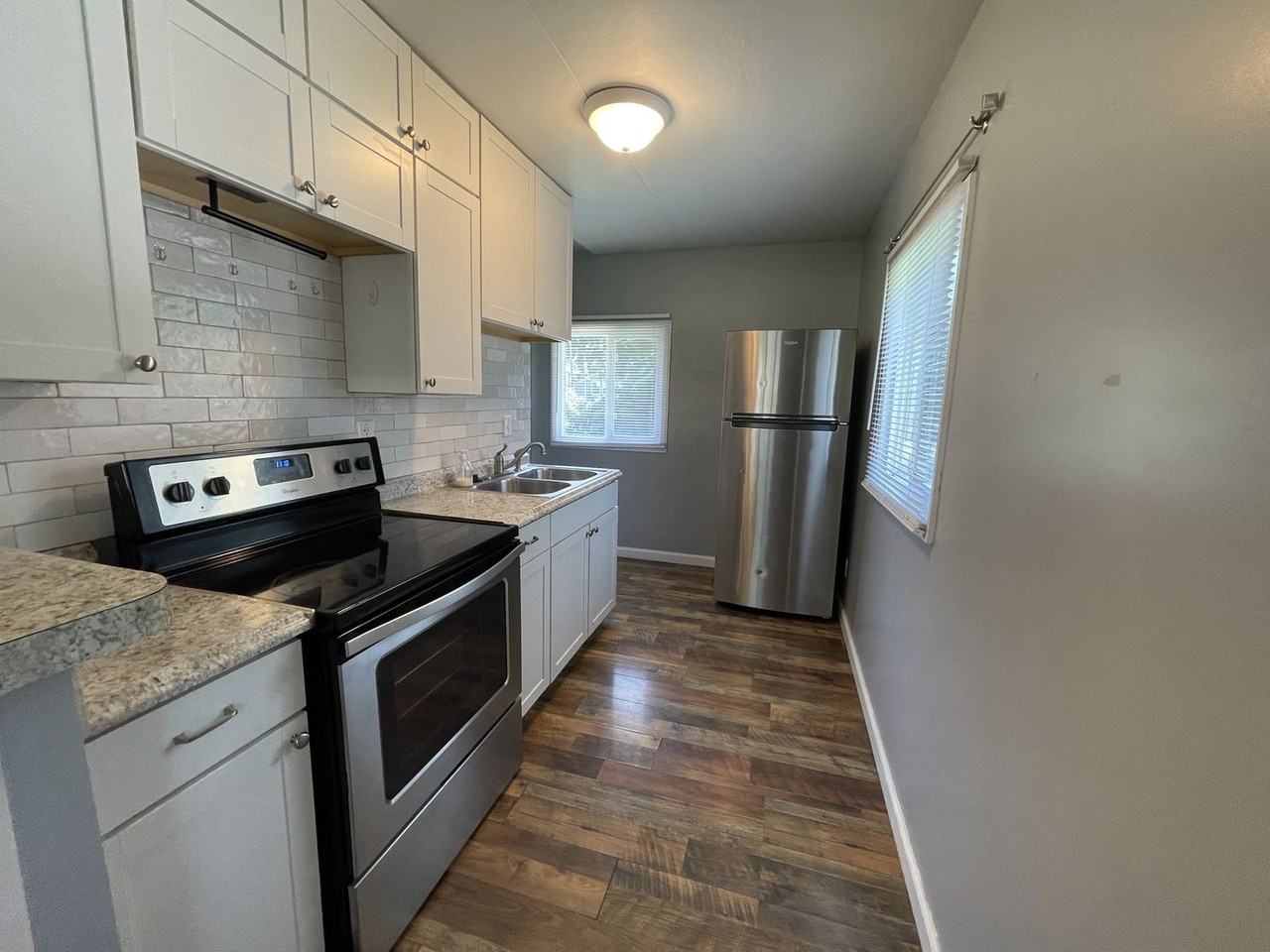 6615 Hamilton St - Photo 5 of 12