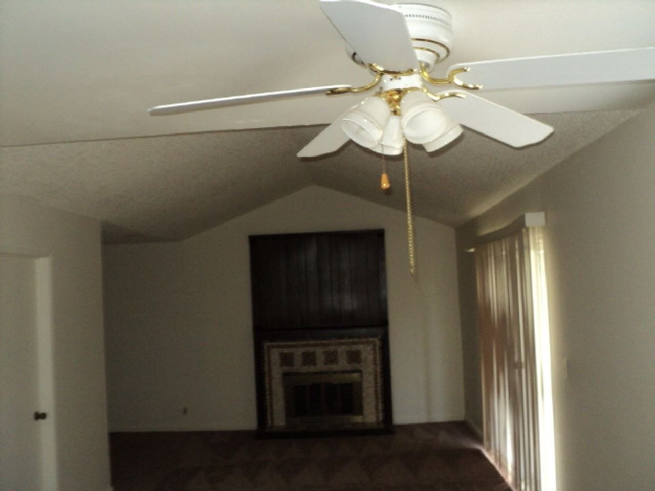 812 Cackling Dr - Photo 5 of 10