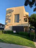 featured image of 3146 Vineland Ave
