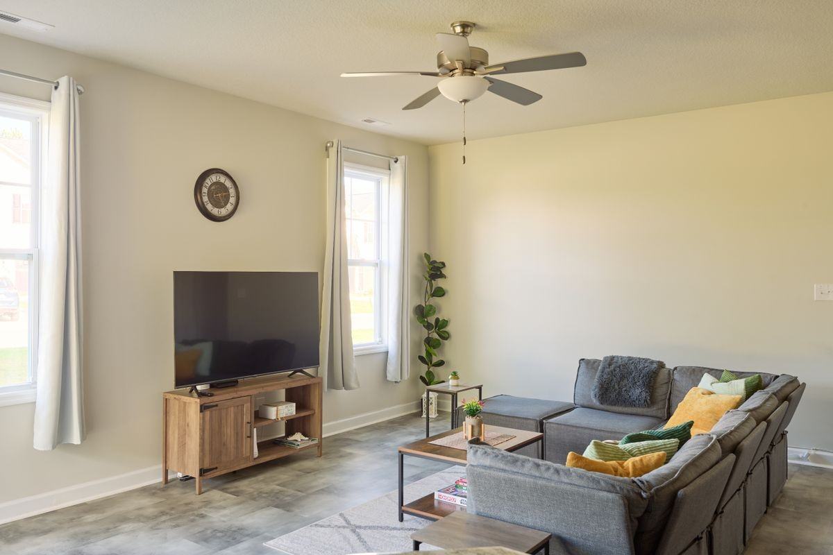 300 Otis Cove Lane - Photo 3 of 32