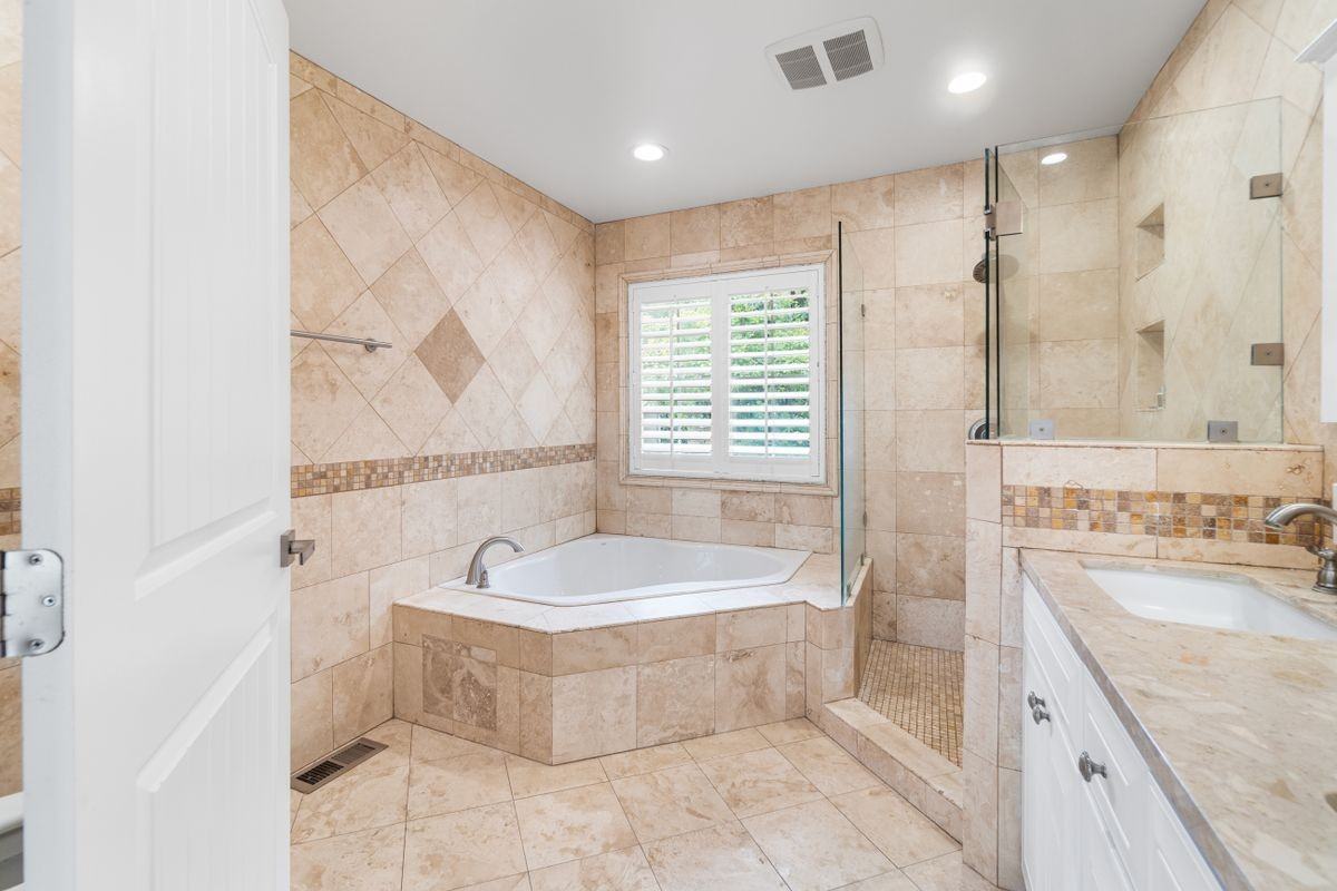 6002 Vía Sonoma - Photo 2 of 47
