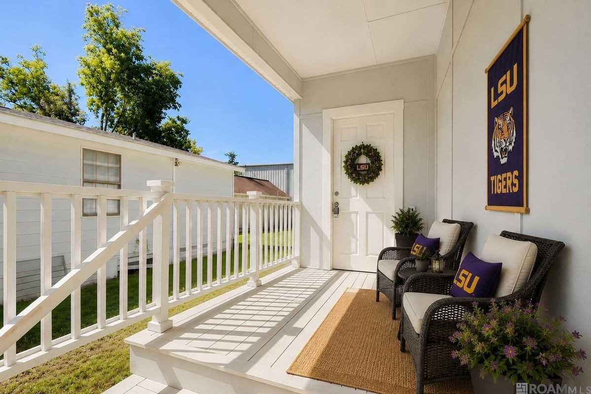 4256 Ferrett St - Photo 3 of 24