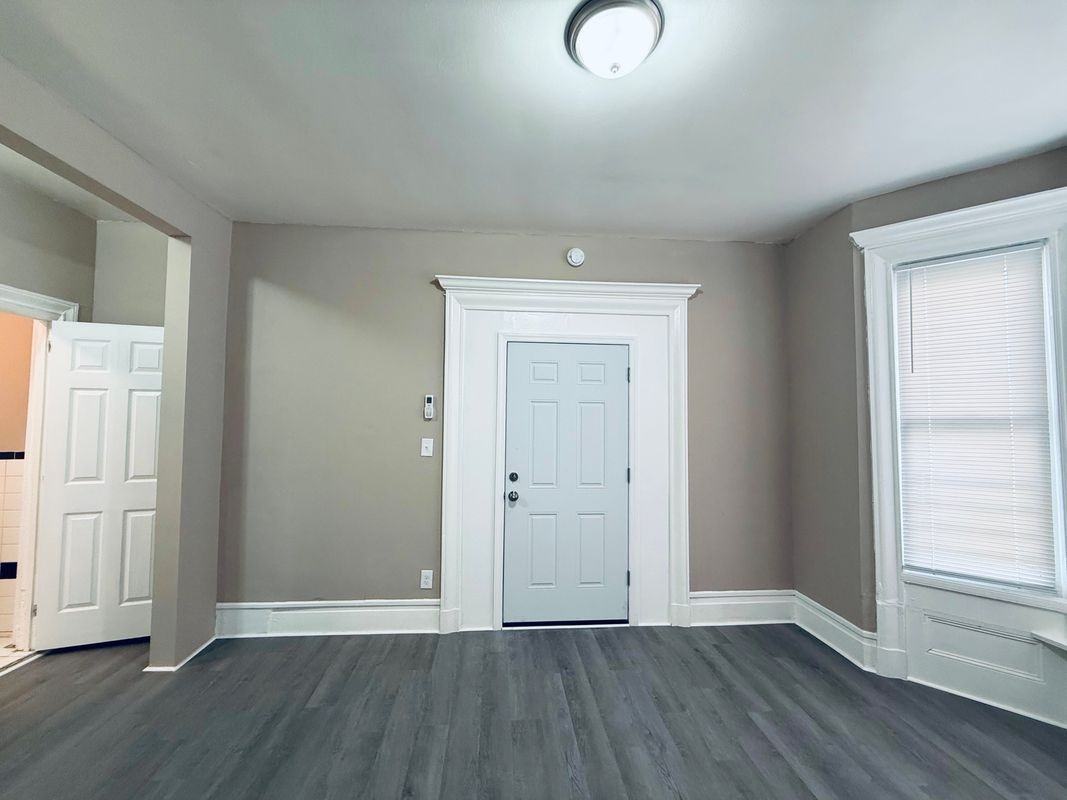 2832 Marion Ave ##1 - Photo 3 of 14