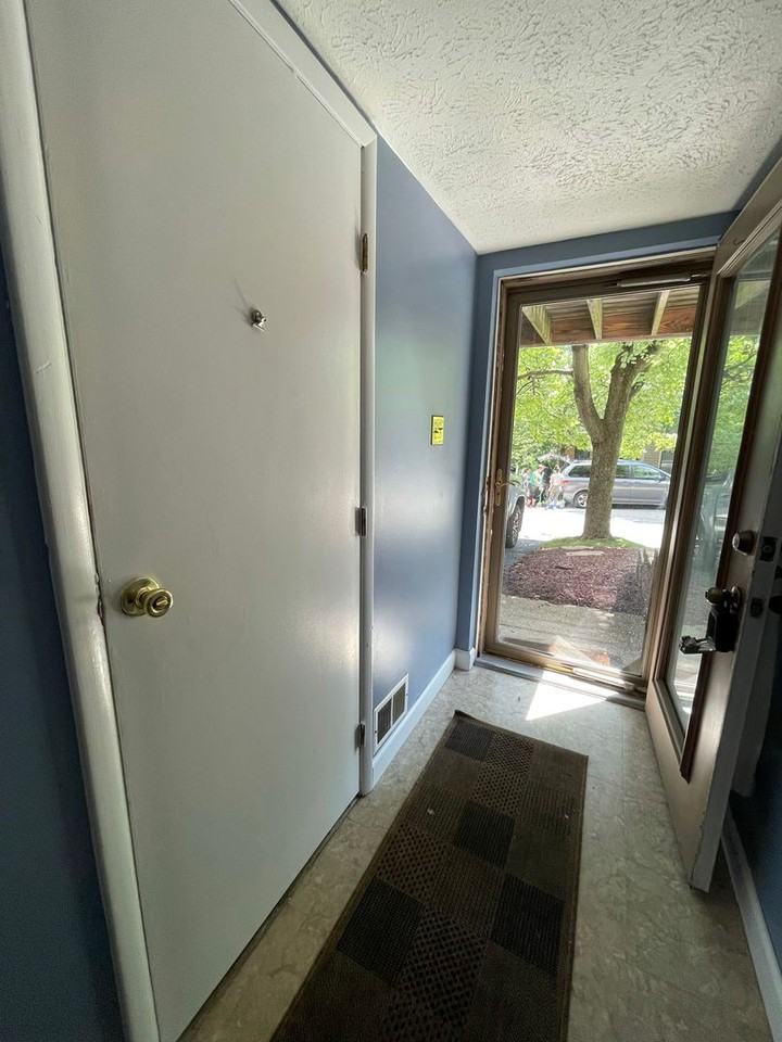 604 Arkwood Dr - Photo 2 of 19