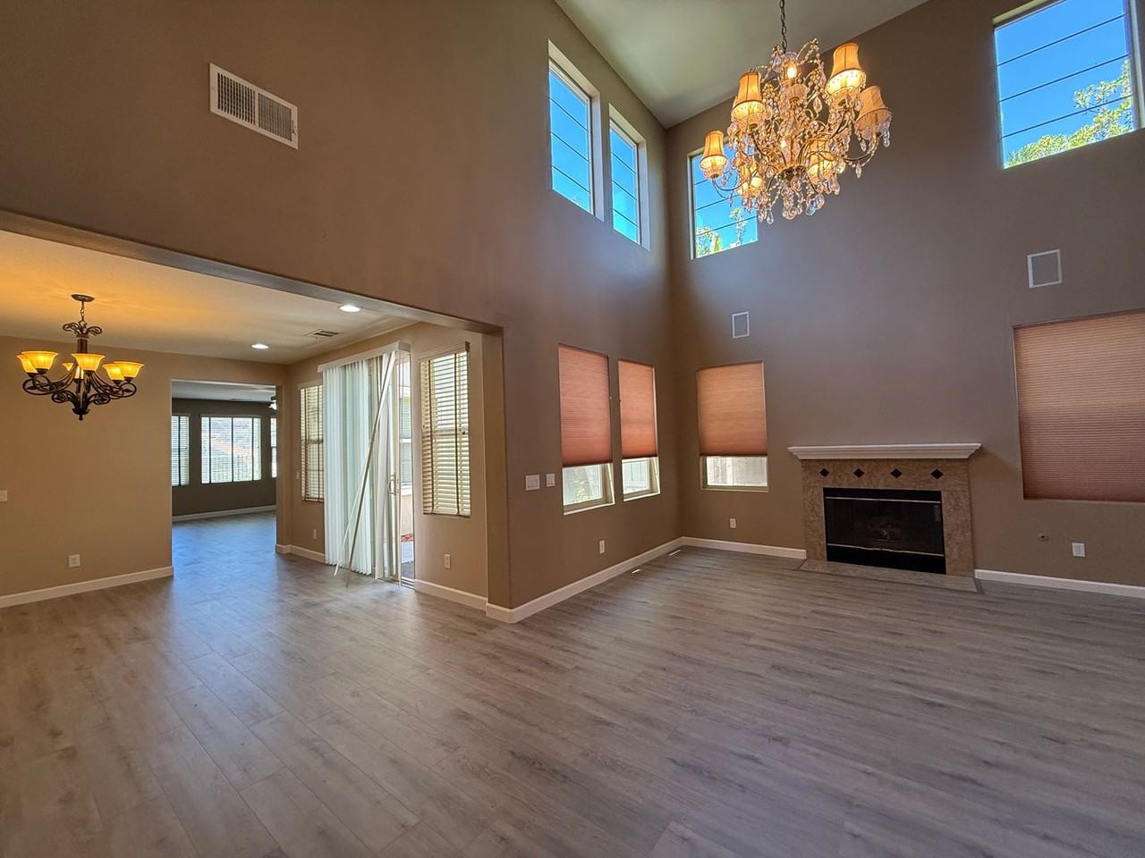 2750 Dove Tail Dr - Photo 3 of 50