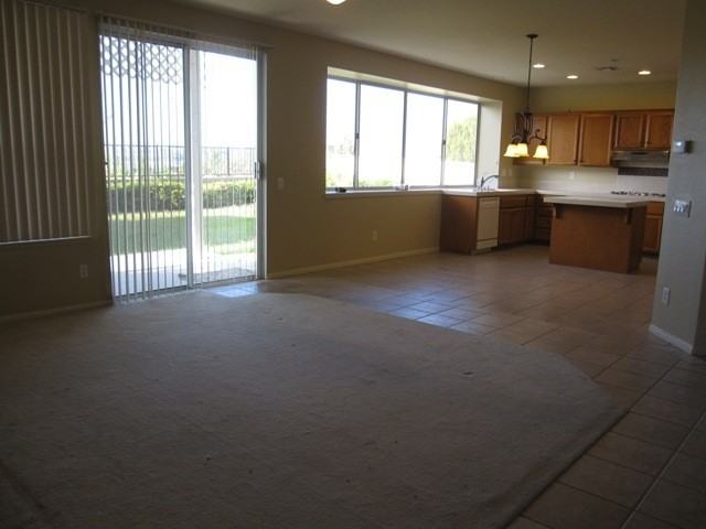 4972 Overlook Dr - Photo 4 of 24