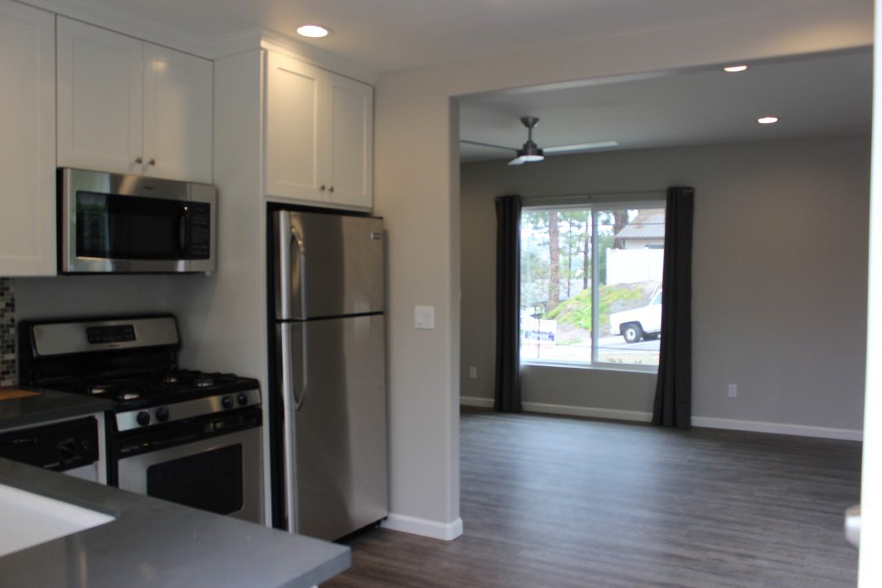 7043 Saranac St - Photo 2 of 16