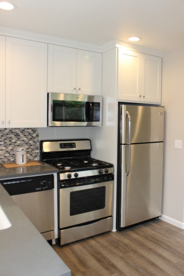 7043 Saranac St - Photo 3 of 16