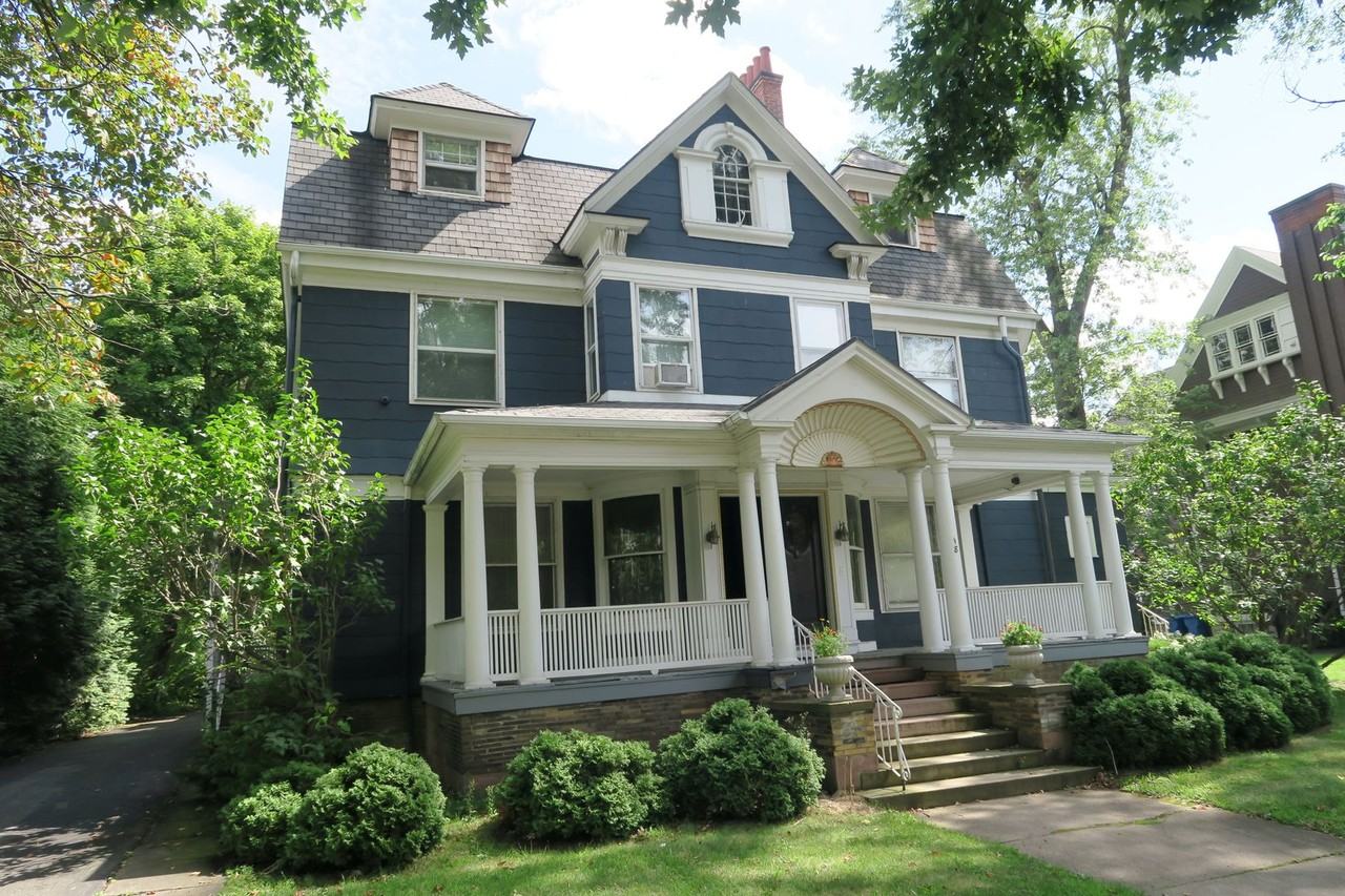 18 Portsmouth Terrace - Photo 2 of 50