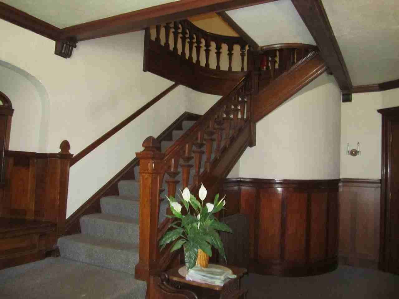 18 Portsmouth Terrace - Photo 6 of 50