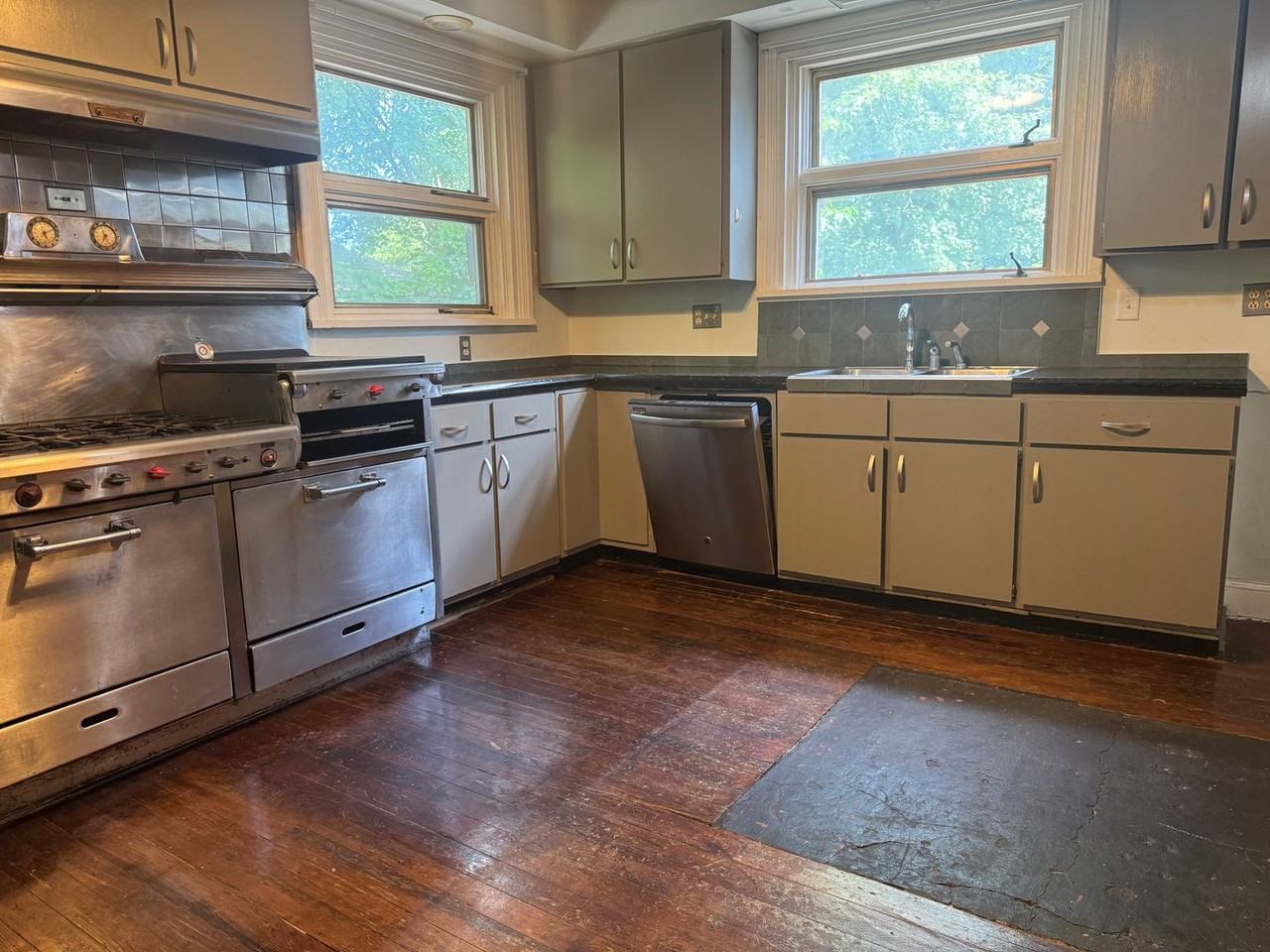 18 Portsmouth Terrace - Photo 7 of 50