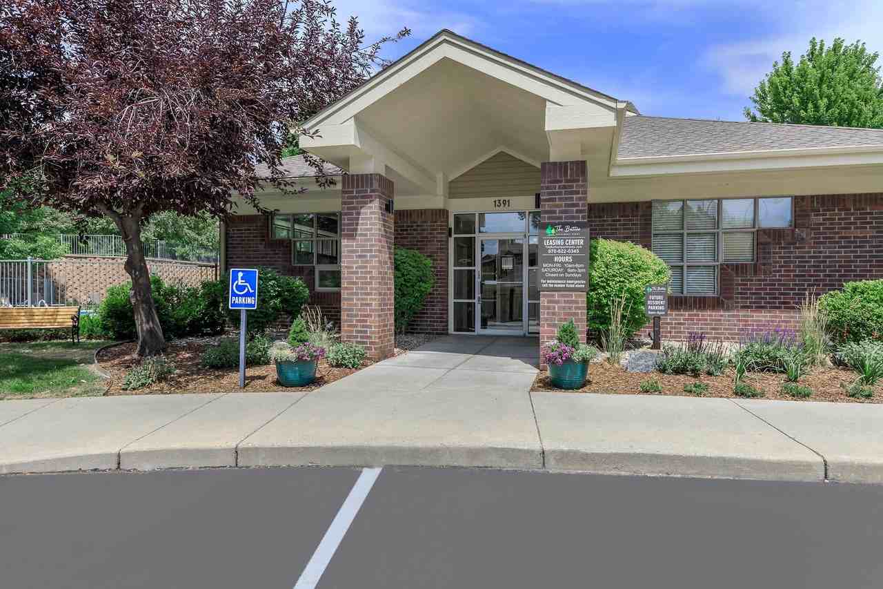 The Buttes Apartments - Photo 4 of 38