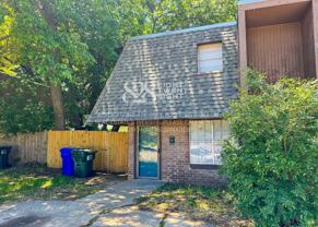 1918 Cherokee Ln - Photo 1 of 1