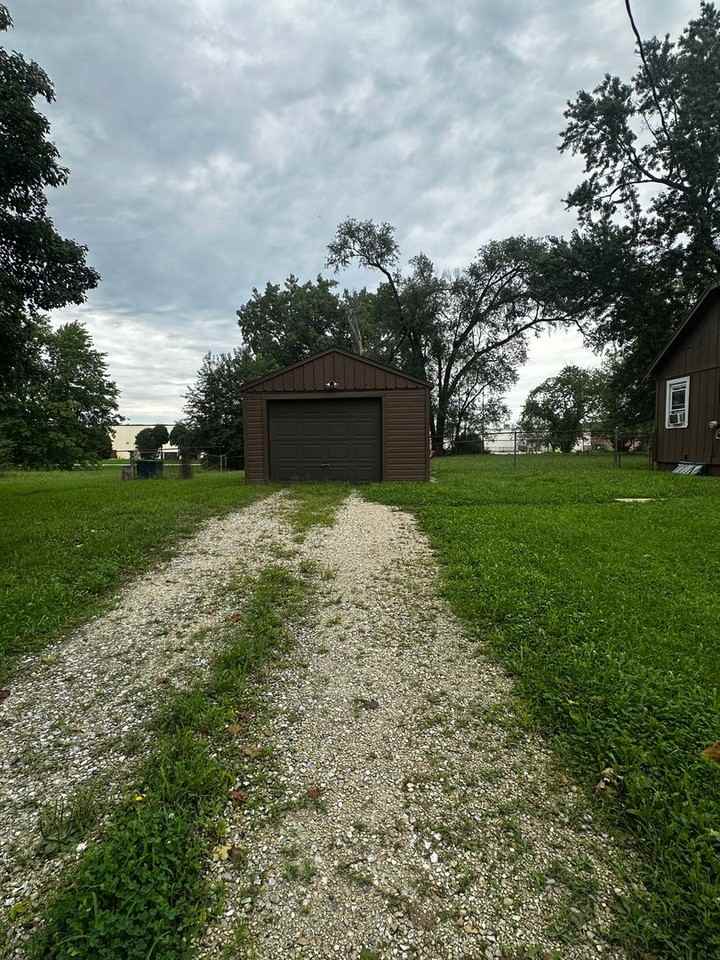 Voris St - Photo 3 of 14