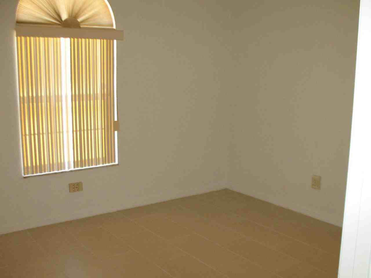 2820 Sw 165th Street Rd - Photo 6 of 6
