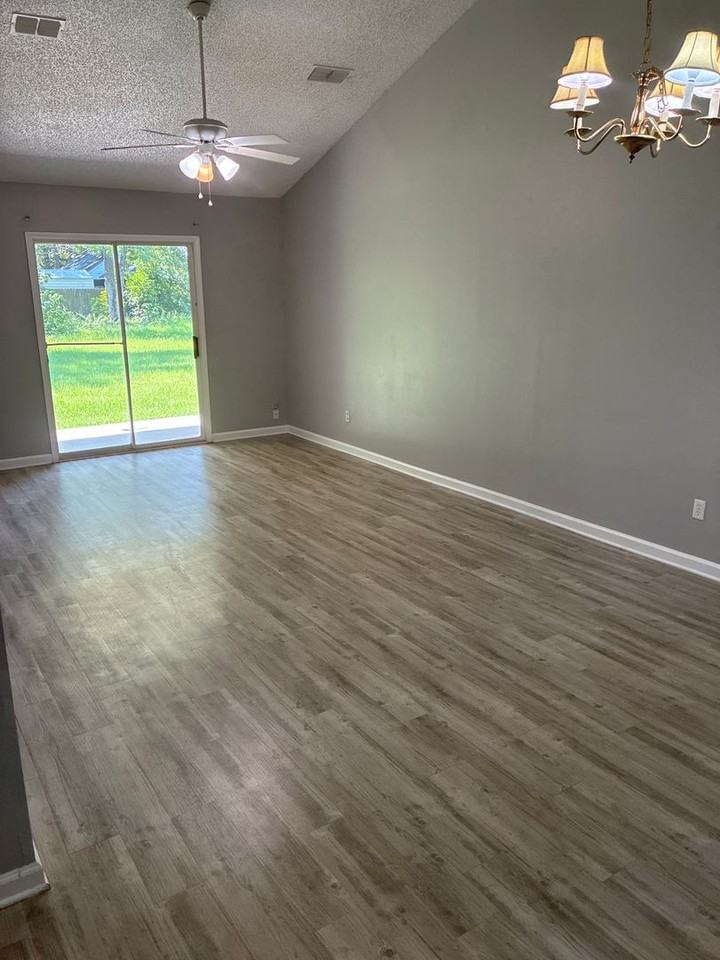 502 Madison Ave - Photo 5 of 14