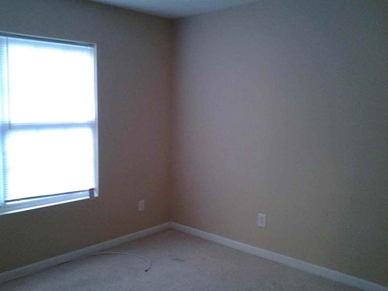 1201 Russell St - Photo 6 of 6