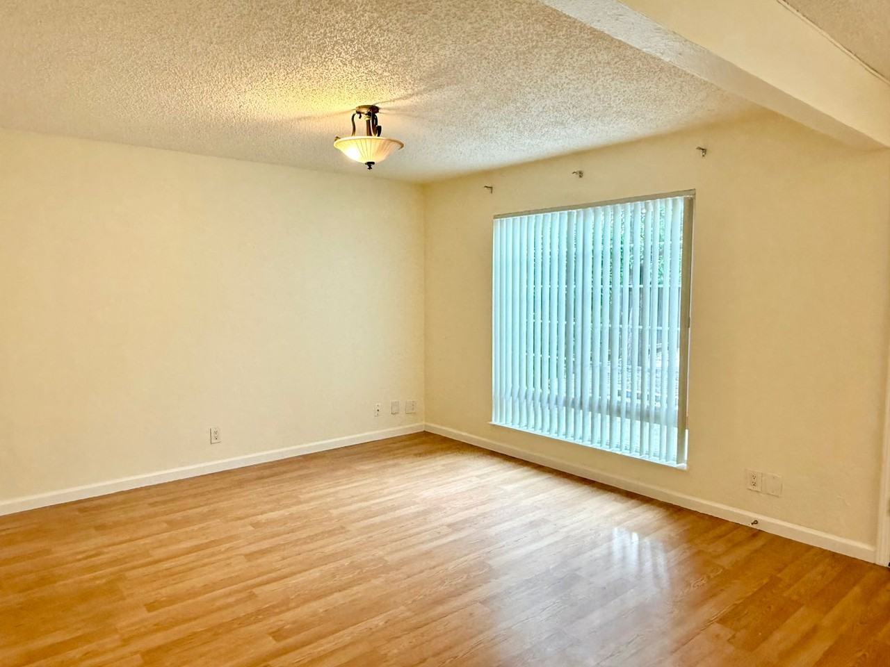 3648 Detjen St - Photo 4 of 15