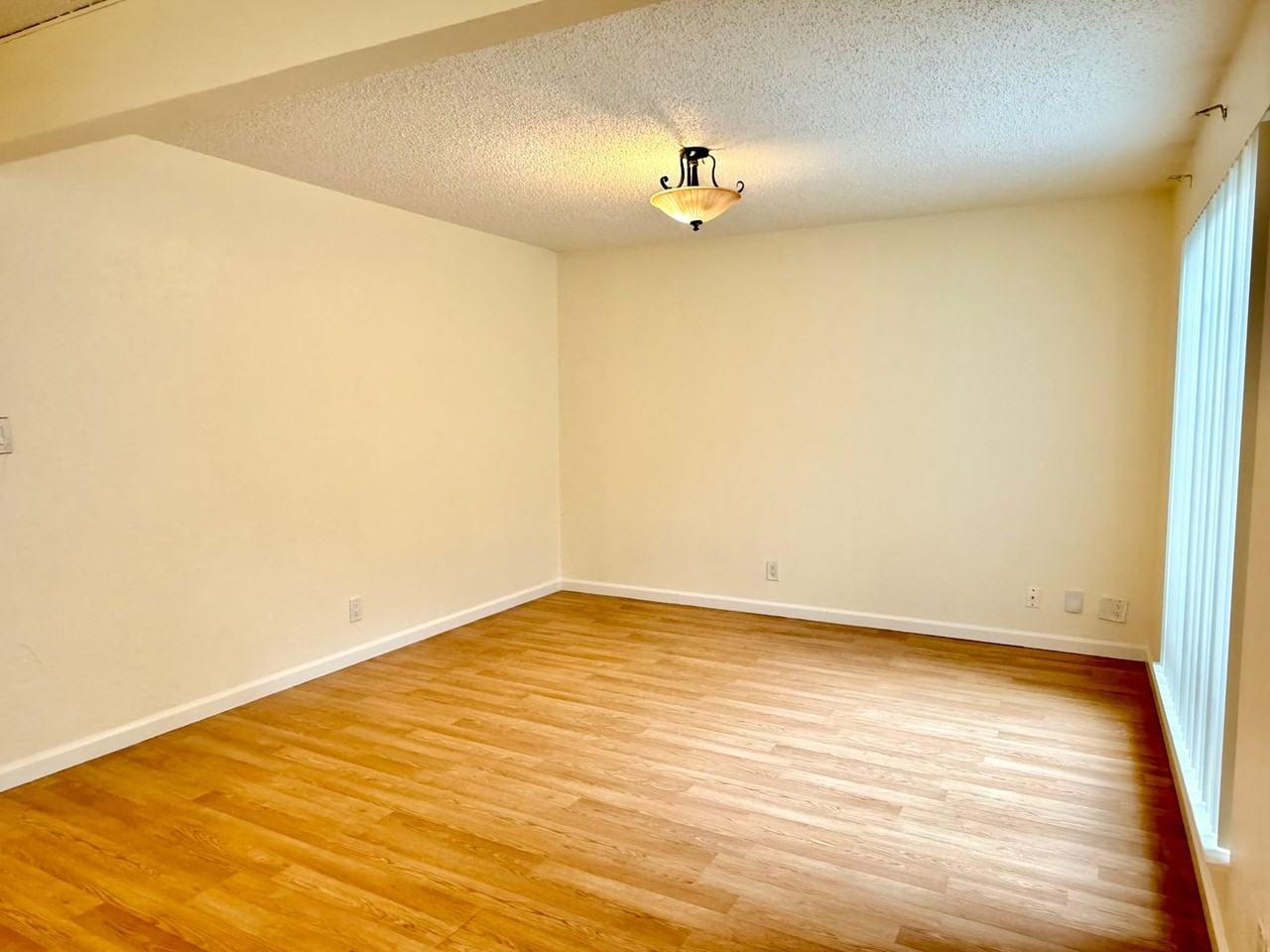 3648 Detjen St - Photo 5 of 15