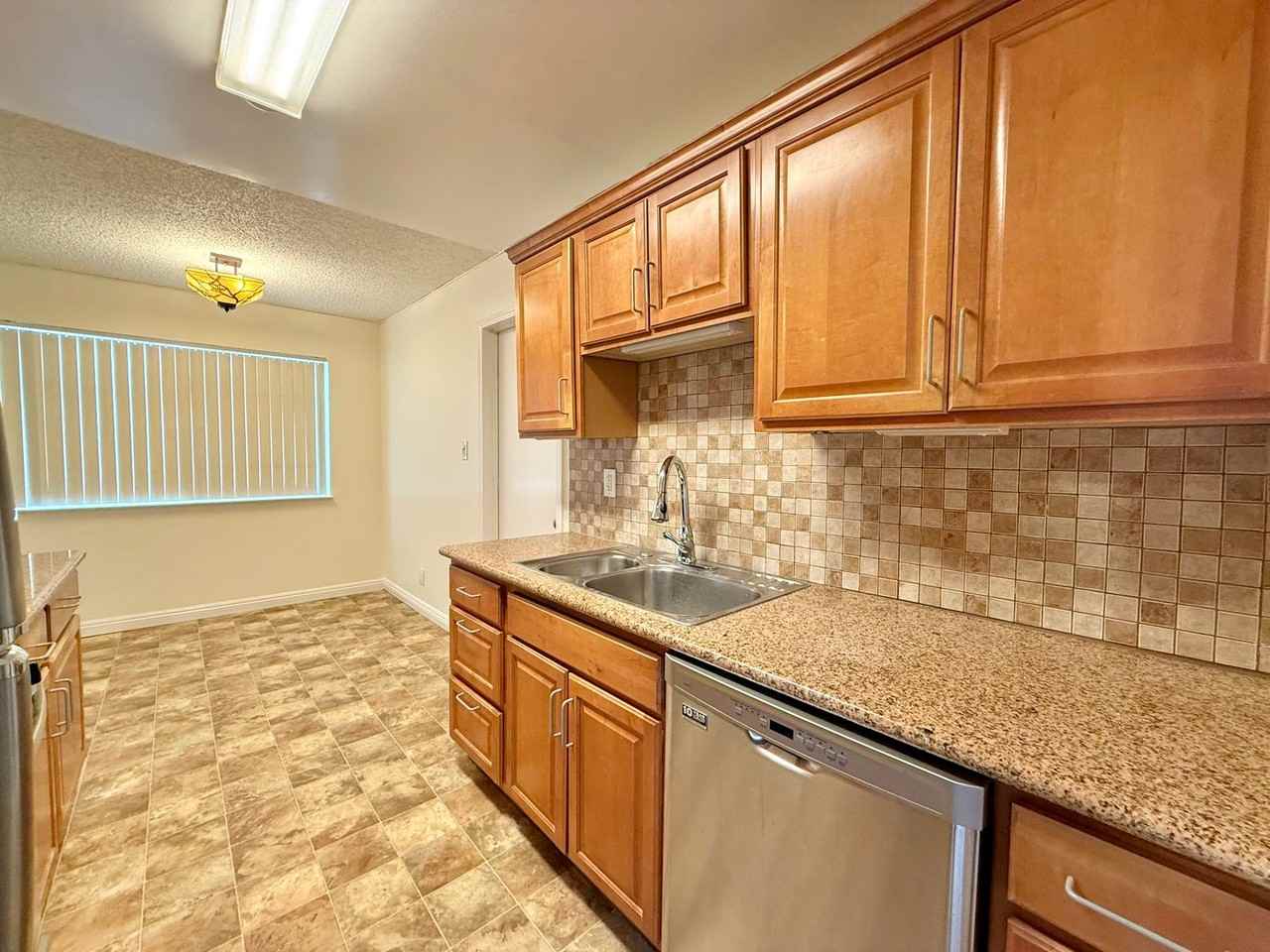 3648 Detjen St - Photo 6 of 15