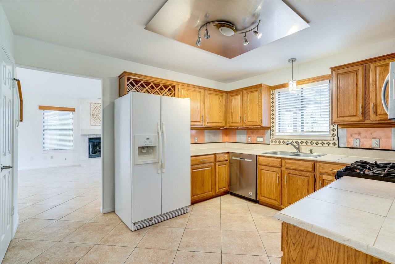 8625 Ephraim Rd - Photo 5 of 20