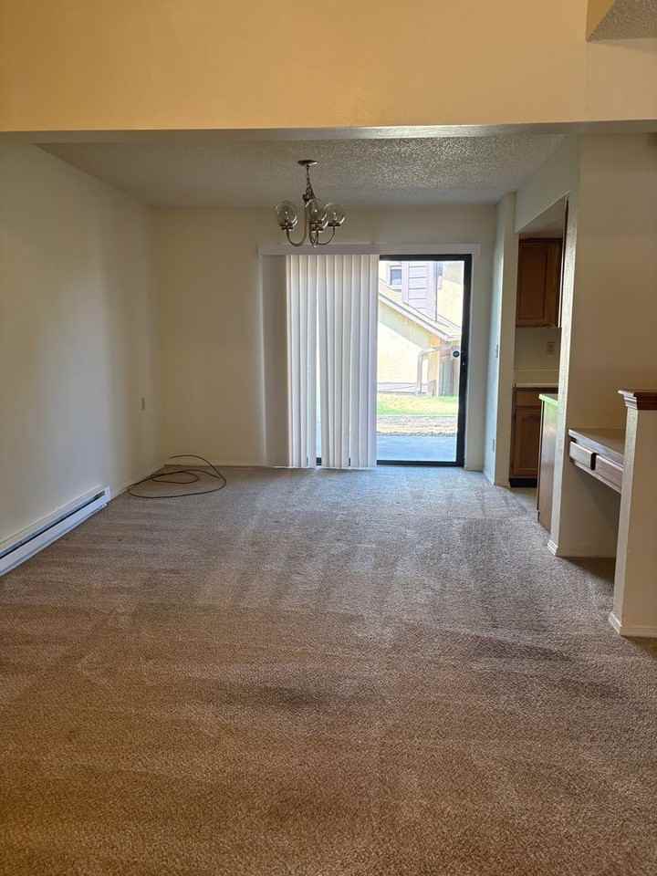 5107 Rainbow Harbour Cir - Photo 4 of 17